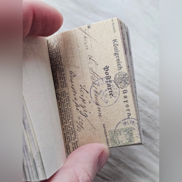 3 Mini Book Bundle - Picture 8 of 10